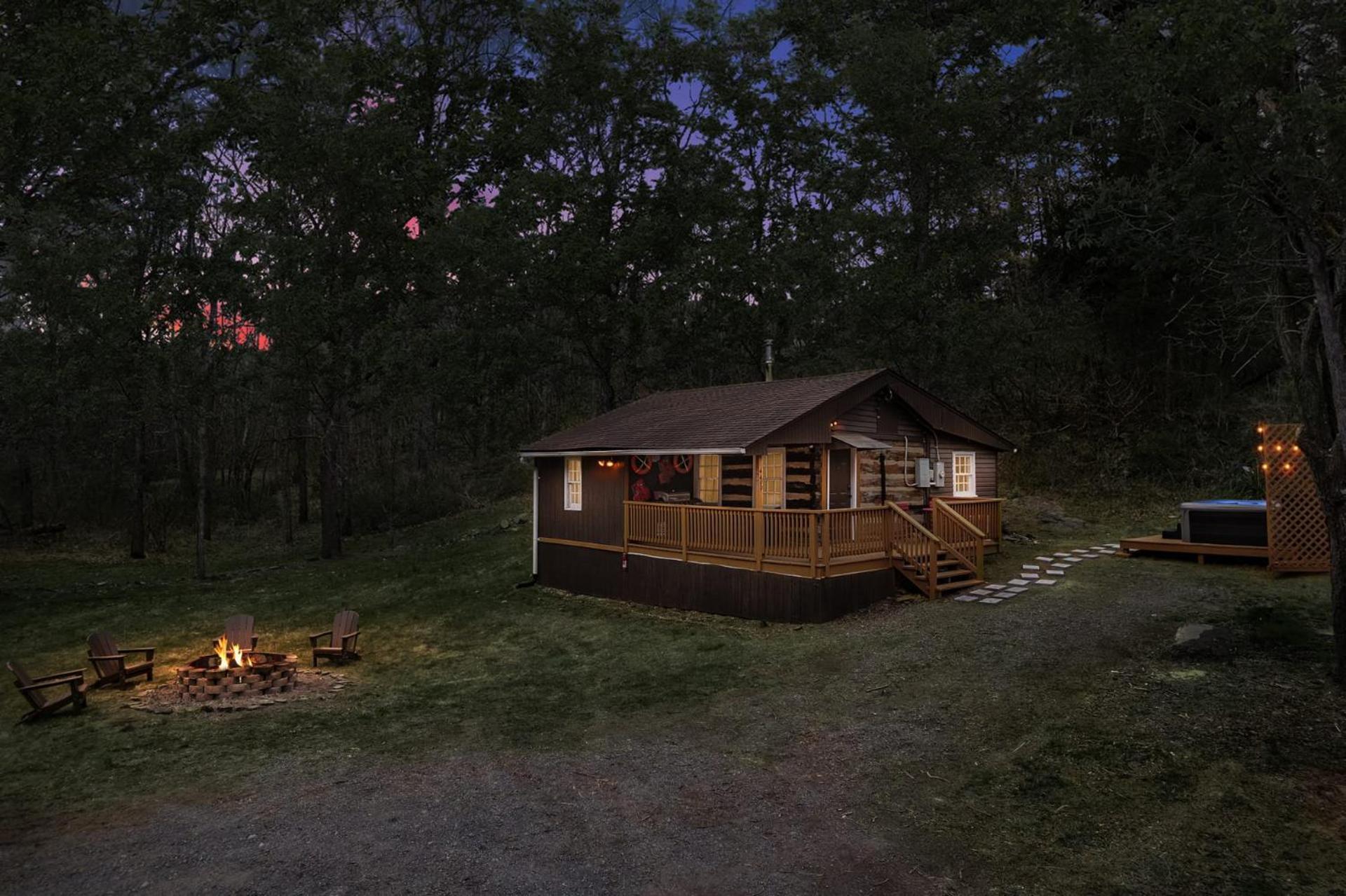 Creekside Cabin W Hot Tub, Fire Pit, Grill, Wifi! Basye Εξωτερικό φωτογραφία